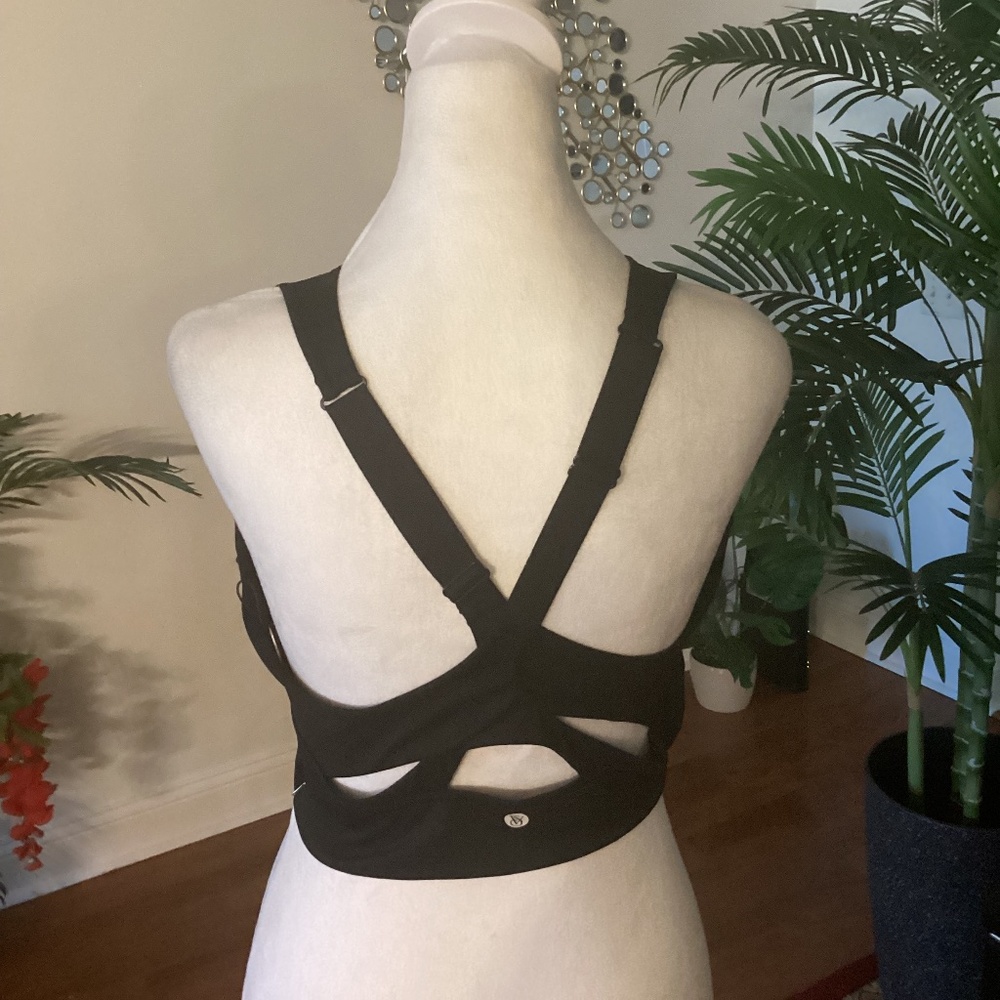 VICTORIA SECRET SPORTS BRA ( Size: XXL) - Picture 2 of 3